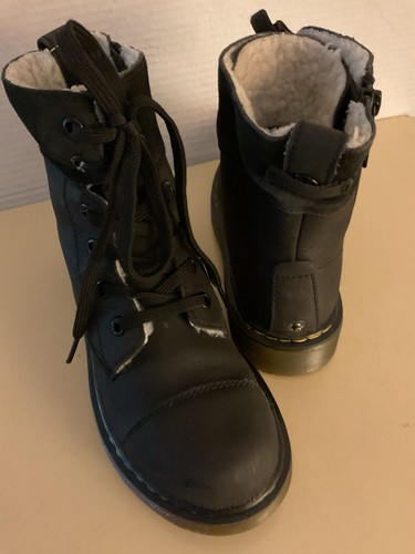 Martens black leather - dr,