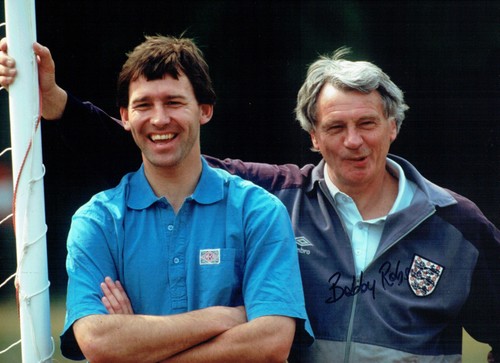 Bobby robson signed autograph - robson,
