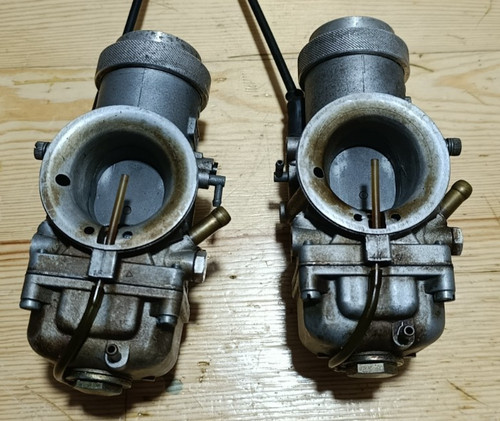 Yamaha 350 ypvs carburetors - ypvs,