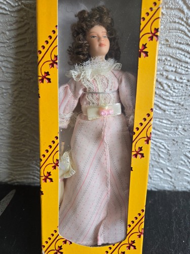 Dolls house accessories del - dolls,