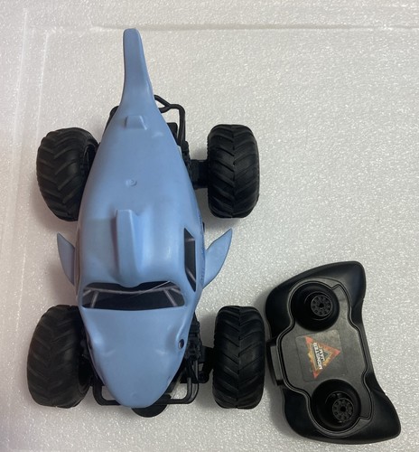 Monster jam official megalodon - official,