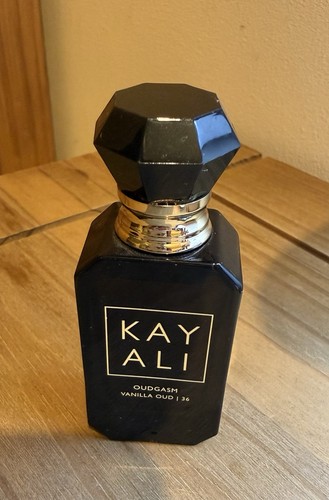 Kayali vanilla oudgasm - kayali,