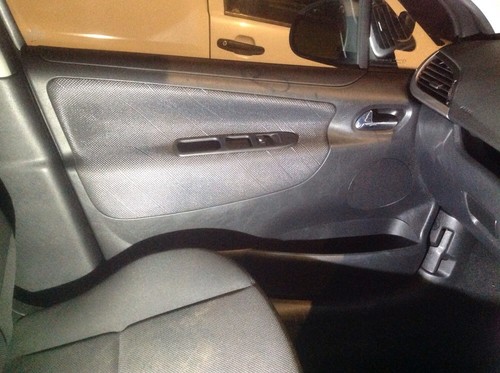 Peugeot 207 hdi sport - 09,