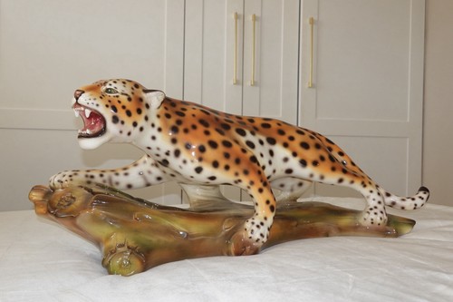Ceramic leopard tree trunk - ceramic, on
