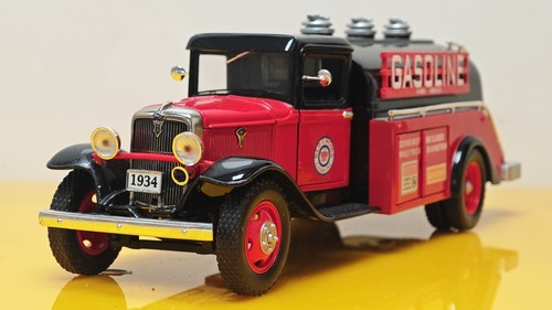 Unique replicas 1934 ford - replicas,