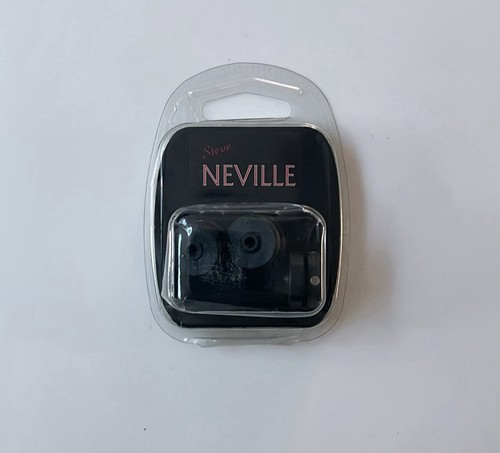 Steve neville black magnet - 3,
