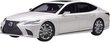AUTOart 1/18 Lexus LS500h Metallic white Interior Color: Crimson Black 78866 JP
