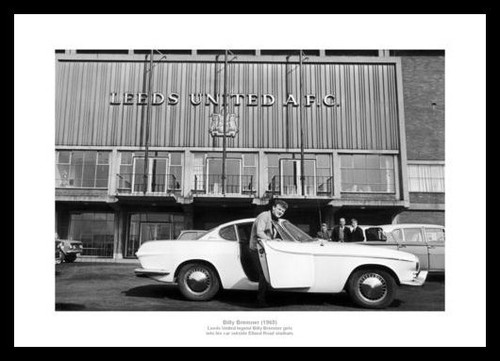Billy bremner outside elland - outside,