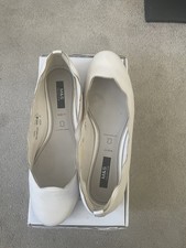 M & S Cream Scalloped Leather