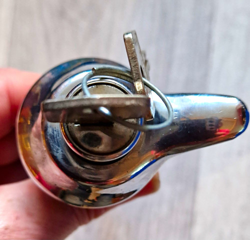 Classic car boot lock and - car, 2x