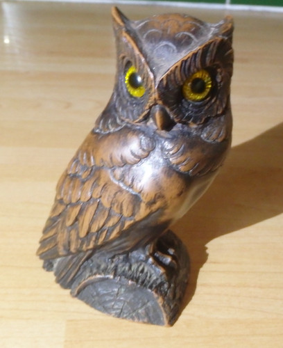 Wood look resin owl - resin,
