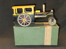 VINTAGE OLD CAST IRON ROAD
