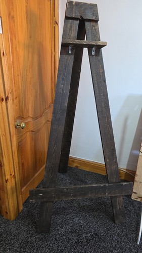 Wooden display easel - wooden,