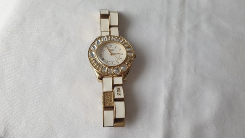 White and gold - and, tone