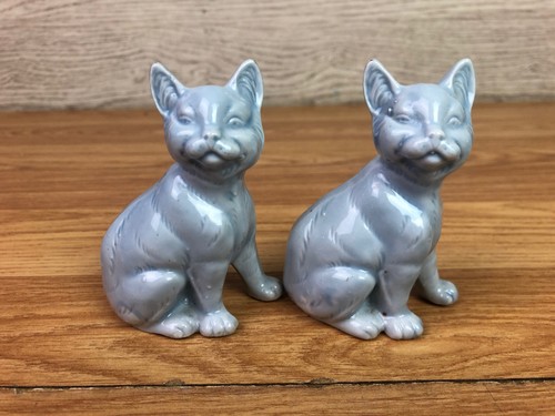Pair pale blue - pair,