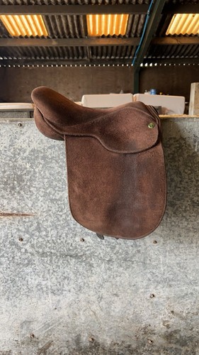 Saddle - 15”,