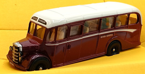 Corgi bedford type ob coach - type,