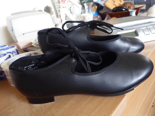 Capezio black lace tap - lace, up