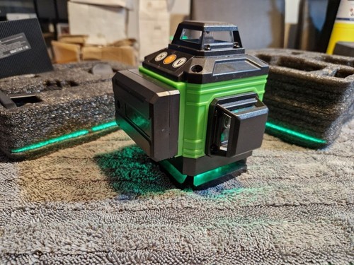 Laser level green line to - green, line,