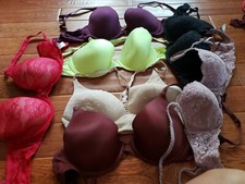 victoria secret red mauve  32d