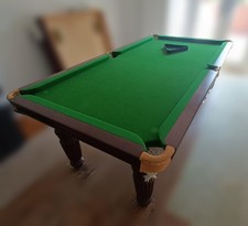 Thurstons 6ft Mahogany Slate Bed Pool/Dining Table with Scoreboard & Accessories
