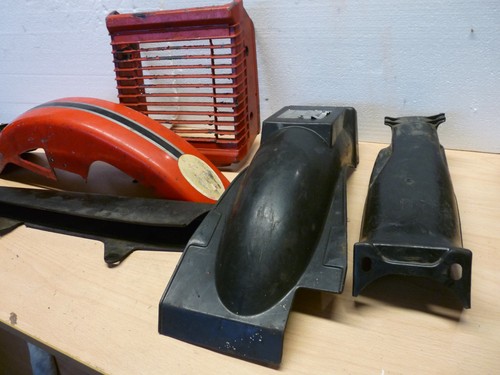 Kawasaki ar125 box plastics - of,
