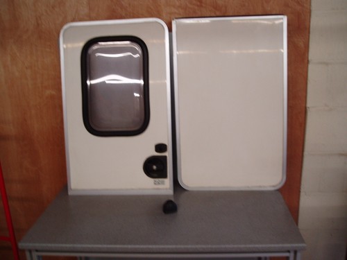 Caravan habitation door - caravan,
