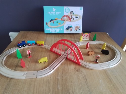 Wooden train track squirrel - wooden,