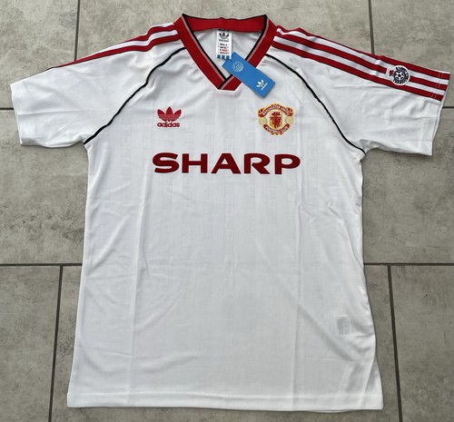 Manchester united retro - manchester,
