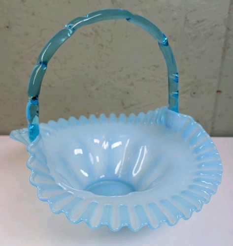 Fenton glass 711 tiara - fenton,