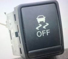 NISSAN JUKE 2011 TRACTION