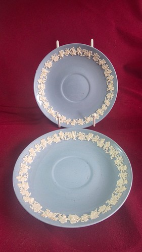 Pair wedgwood queensware - pair,