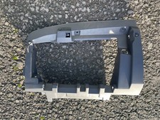 FORD FOCUS GLOVE BOX COMPARTMENT MOUNTING PLATE F1EBA06010 14-18