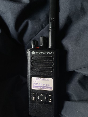 Motorola dp4600 uhf two way - motorola,