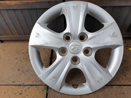 Hyundai i30 wheel trim hub - wheel,