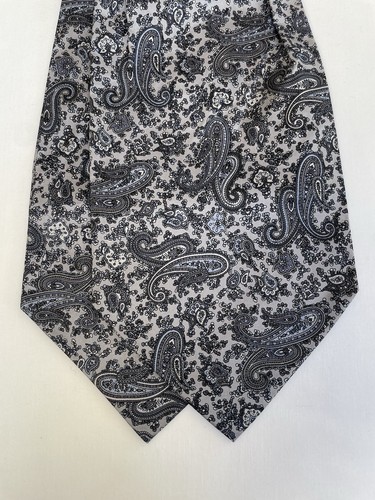 Vintage paisley print silk