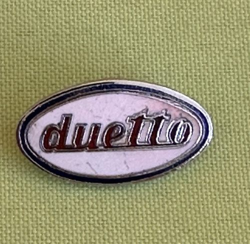 Vintage alfa romeo duetto - vintage,