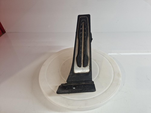 Bmw series f40 2022 throttle - 1,