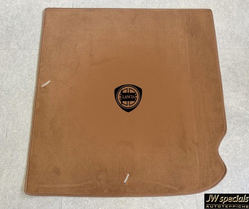 Automotive carpet trunk mat