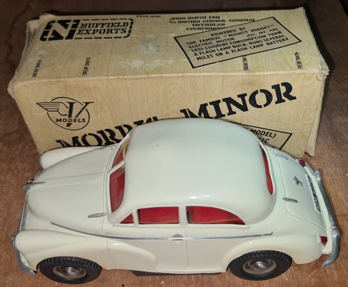 Victory models battery - models, 1/18