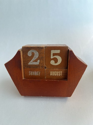 Vintage wooden perpetual block - vintage,