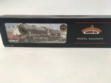 Bachmann 00 Gauge 32-275K K3 BR Lined Black Late Crest Weathered '61811' DCC