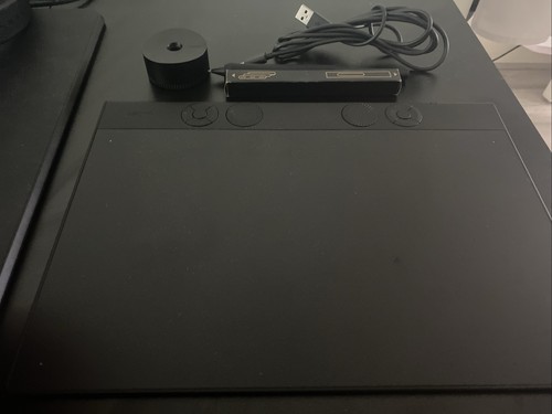 Wacom intuos pro - medium, 2025
