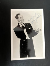 LARRY ADLER - LEGENDARY