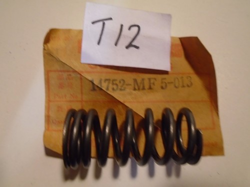 Honda vt500 exhaust valve - honda,