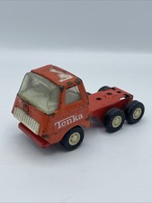 VINTAGE 1970s RED TONKA TRUCK
