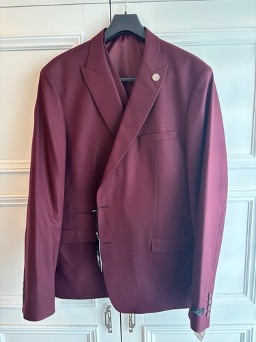 Tru clothing burgundy suit - clothing,
