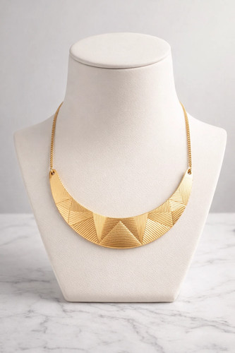 Cleopatra style golden - style,