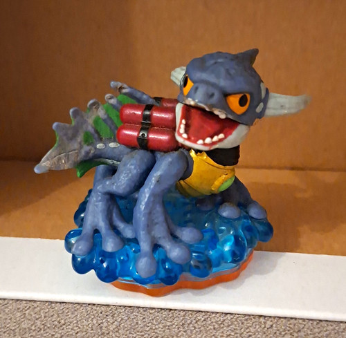 Skylanders pop fizz character - pop,