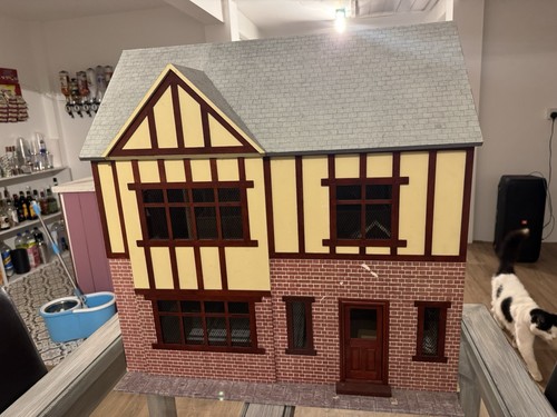 Dolls house 12th scale - scale, made